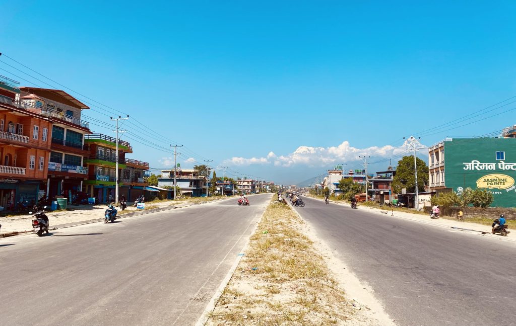 पाँच दशक अघि बनेको पृथ्वी राजमार्गअन्तर्गतको पोखरा–मुग्लिन सडकमा अब यात्रा सरर