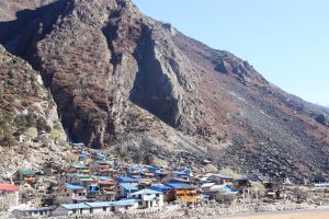 समुन्द्र सतहबाट ३३ मिटर उचाइमा रहेको सुन्दर मुगु गाउँ (तस्बिरहरु) 