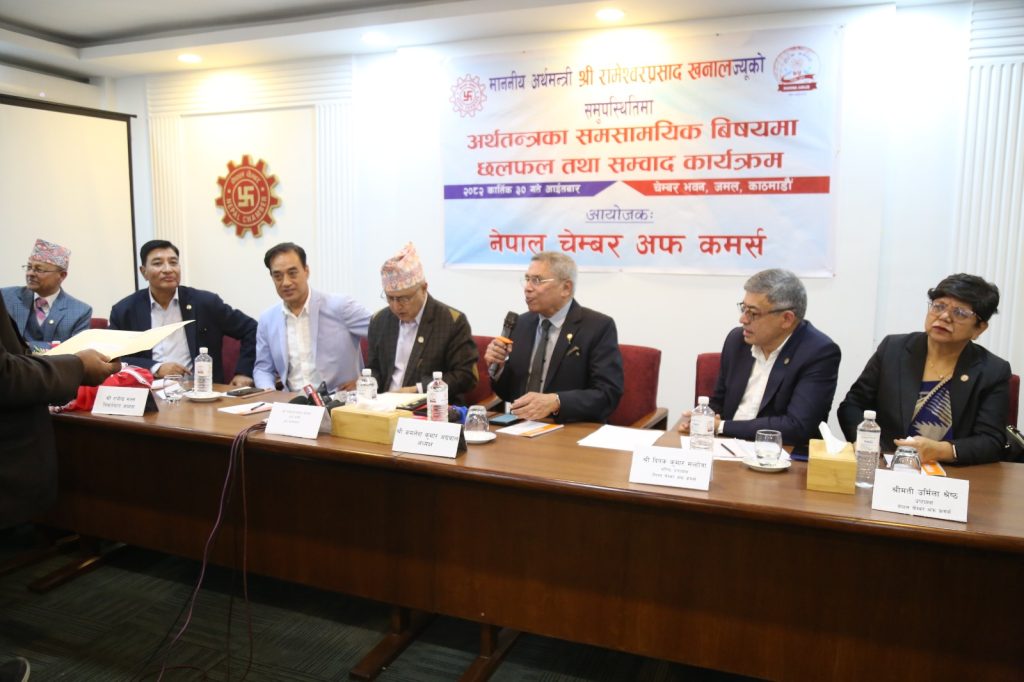 लगानीकर्ताको मनोबल खस्किएको छ, सुरक्षाको प्रत्याभूति अहिलेको आवश्यकताः चेम्बर अध्यक्ष कमलेश कुुमार अग्रवाल