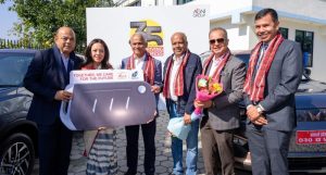 अग्नि फाउण्डेशनको ३५औँ वार्षिकोत्सवमा काठमाडौँ इन्स्टिच्युट अफ चाइल्ड हेल्थलाई दुई इलेक्ट्रिक एसयूभी हस्तान्तरण