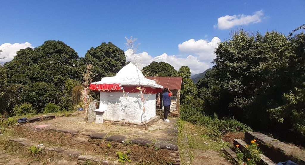 पर्यटन विकासको प्रचुर सम्भावना बोकेको छ शताब्दीको इतिहासको साक्षी झुप्राङकोट