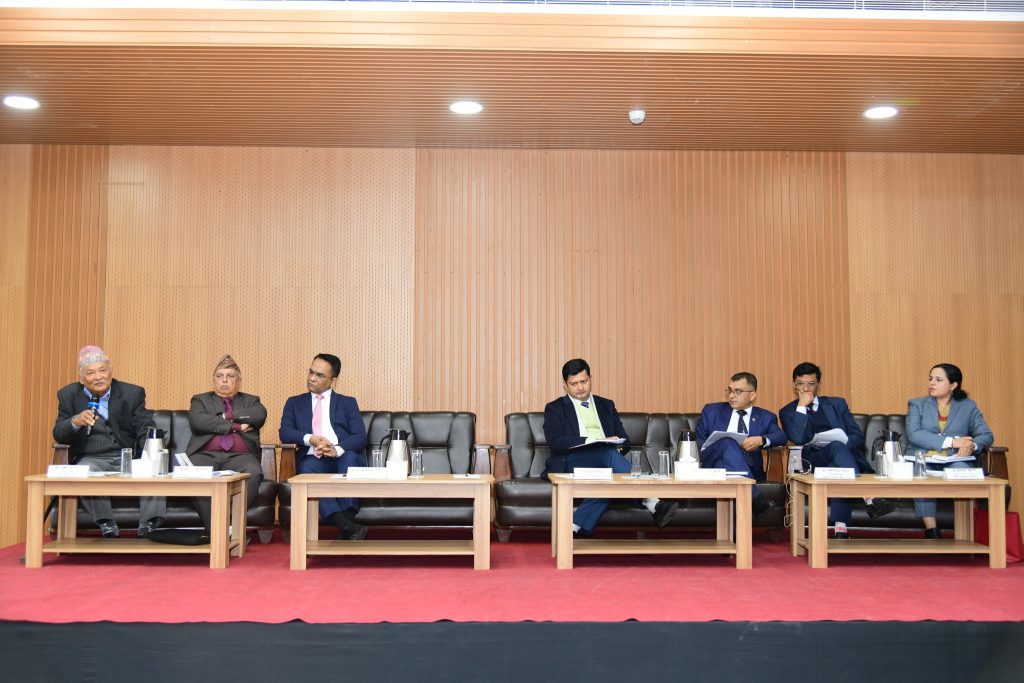 ‘मौद्रिक नीतिभन्दा वित्त नीतिमा समस्या’