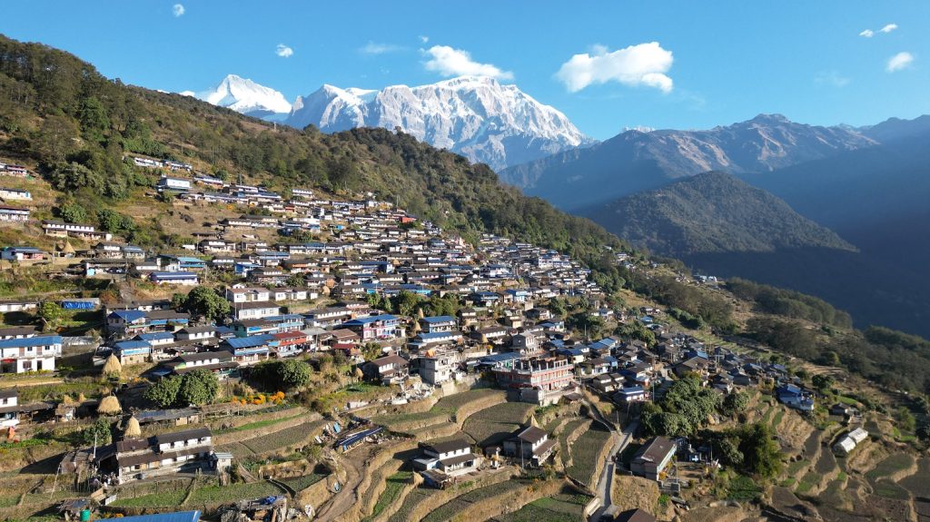 अन्नपूर्ण संरक्षण क्षेत्रको प्राकृतिक आकर्षणले पर्यटक लोभ्याउँदै, नोभेम्बरसम्म दुई लाख ७३ हजार बढीले गरे भ्रमण