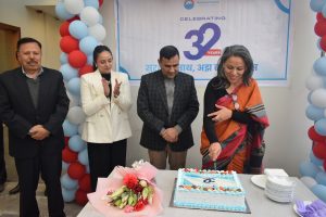 हिमालयन एभरेष्ट इन्स्योरेन्सद्वारा रक्तदानसँगै निशुल्क स्वास्थ्य शिविर सम्पन्न