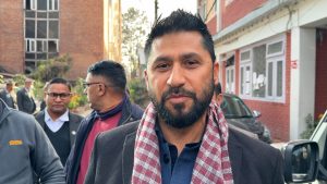 केपी ओलीजीले लगाएको गुन तिर्न आइराखेको छु : रवि लामिछाने