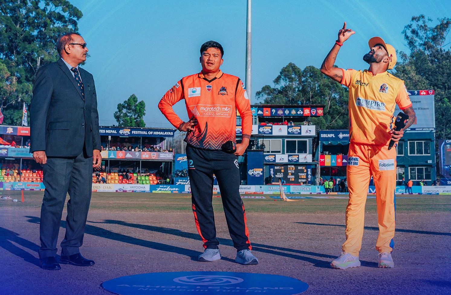 चितवन टस जितेर बलिङ गर्दै