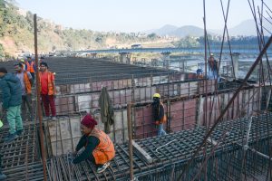 पृथ्वी राजमार्गको सबैभन्दा लामो आर्क डिजाइनको मादी पुल अन्तिम चरणमा, पूर्वी खण्डको प्रगति ८८ प्रतिशत