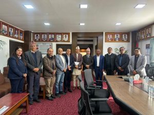 १० अर्ब रुपैयाँको ‘एनआरएन डेभलपमेन्ट फन्ड’ सञ्चालनबारे अर्थमन्त्री खनाल र अध्यक्ष श्रेष्ठबीच छलफल