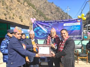 अन्तर्राष्ट्रिय भन्सार दिवसको अवसरमा सीजी मोटर्सलाई रसुवा भन्सार कार्यालयले गर्यो सम्मान