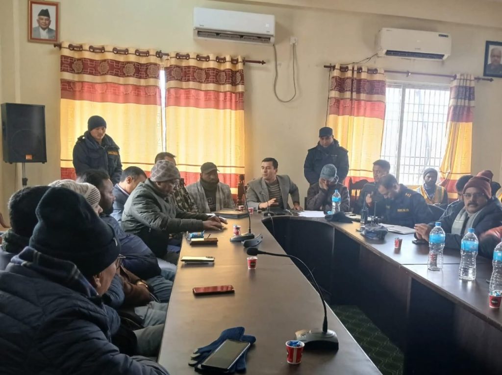 सर्वदलीय बैठकबाट विवाद टुङ्गिएसँगै वीरगञ्जमा ‘कर्फ्यू’ हटाइयो