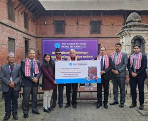 नेपाल एसबिआई बैंकद्वारा ६४ जना वृद्धवृद्धाहरुलाई आवश्यक सामग्री प्रदान