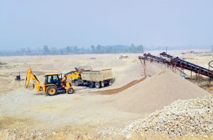 स्थानीय तहमा भयावह ‘क्रसर रोग’ : नदीजन्य पदार्थको उत्खनन् राजस्वको आधार कि विपत्तिको द्वार ?
