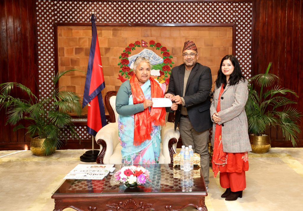 नेपाल पुनःनिर्माण कोषमा नौ लाख आर्थिक सहयोग