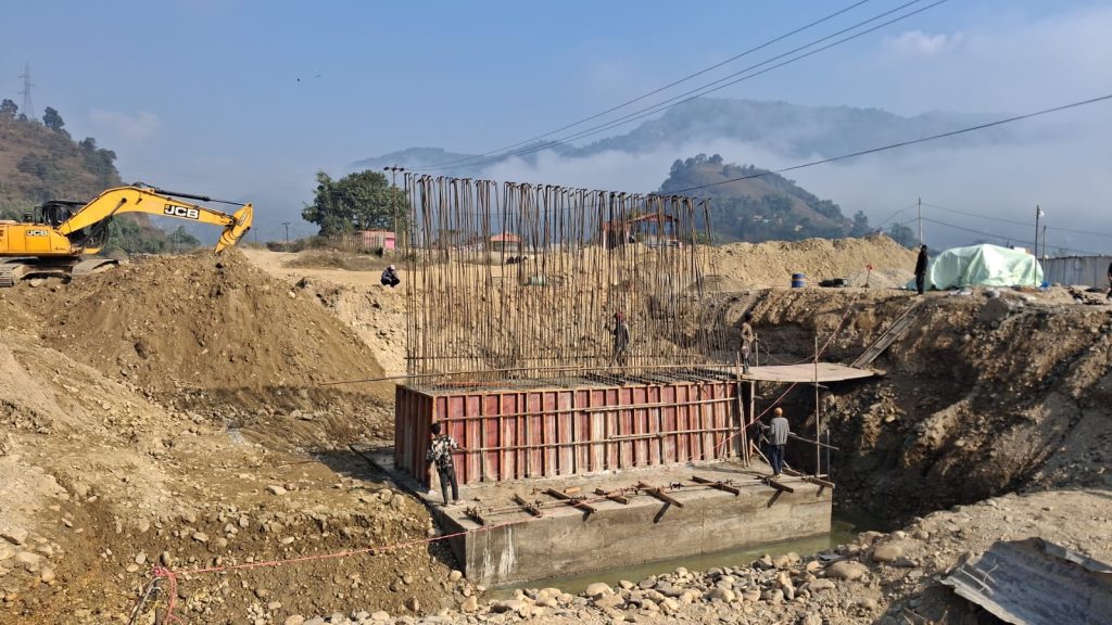 ३.३७ करोड लागतमा अर्मादीखोलामा पक्की पुल निर्माण हुँदै