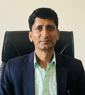 स्वास्थ्य बीमा बोर्डका निर्देशक काफ्लेले दिए राजीनामा, संकटमा बीमा कार्यक्रम