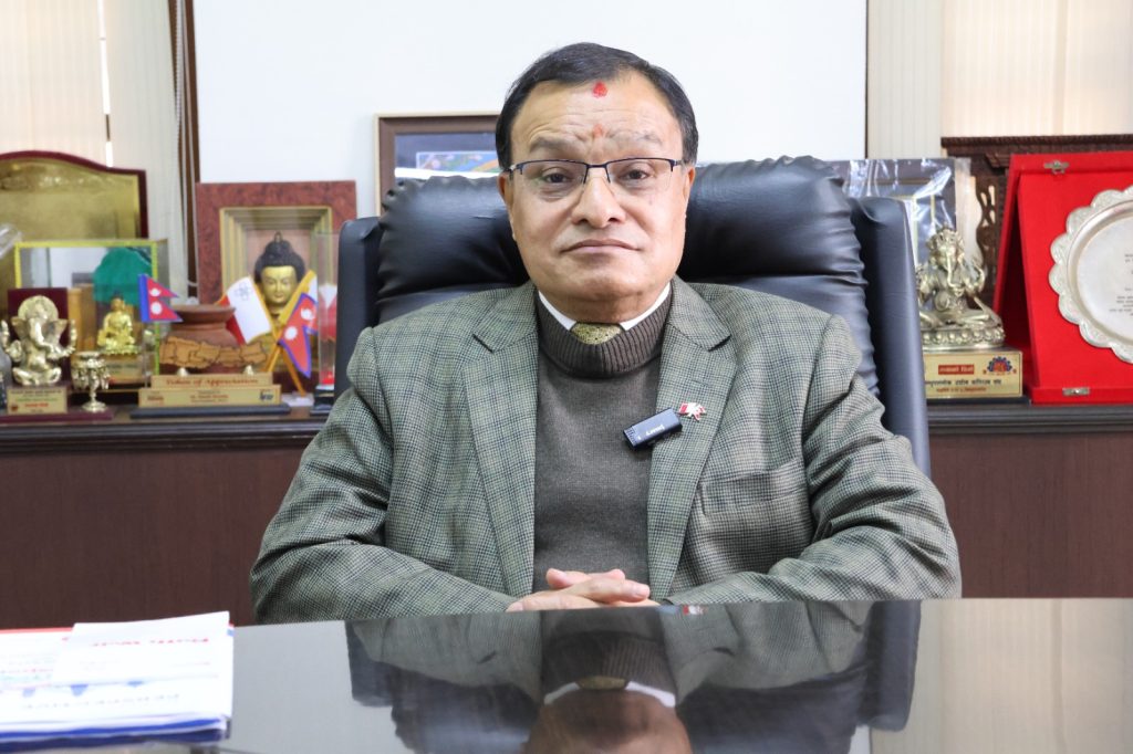 आर्थिक एजेन्डा स्पष्ट नभएसम्म चुनावले मात्र सुधार ल्याउँदैनः दिनेश श्रेष्ठ ( अन्तर्वार्ता)