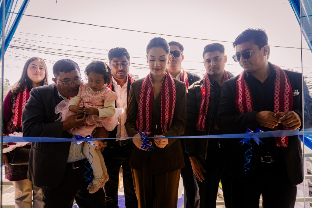 भक्तपुरमा कजारियाको नयाँ शोरूम विस्तार