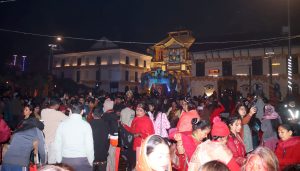 महाशिवरात्रि- पर्वपशुपतिमा भक्तजन घुइँचाे (फाेटाे फिचर)