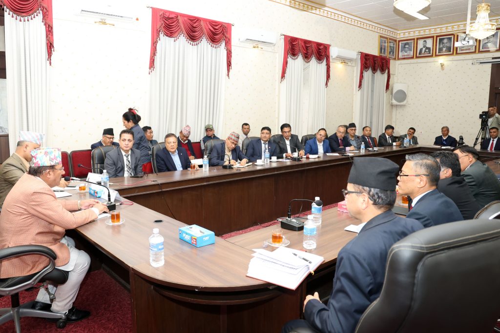 ‘दुर्गम जिल्लाका सबै उम्मेदवारले बैंक खाता खोलिसक्दा सुगमकाले खोलेनन्’