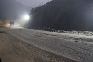 तुइन खोलाको पहिरोमा ‘फ्लड लाइट’ जडान
