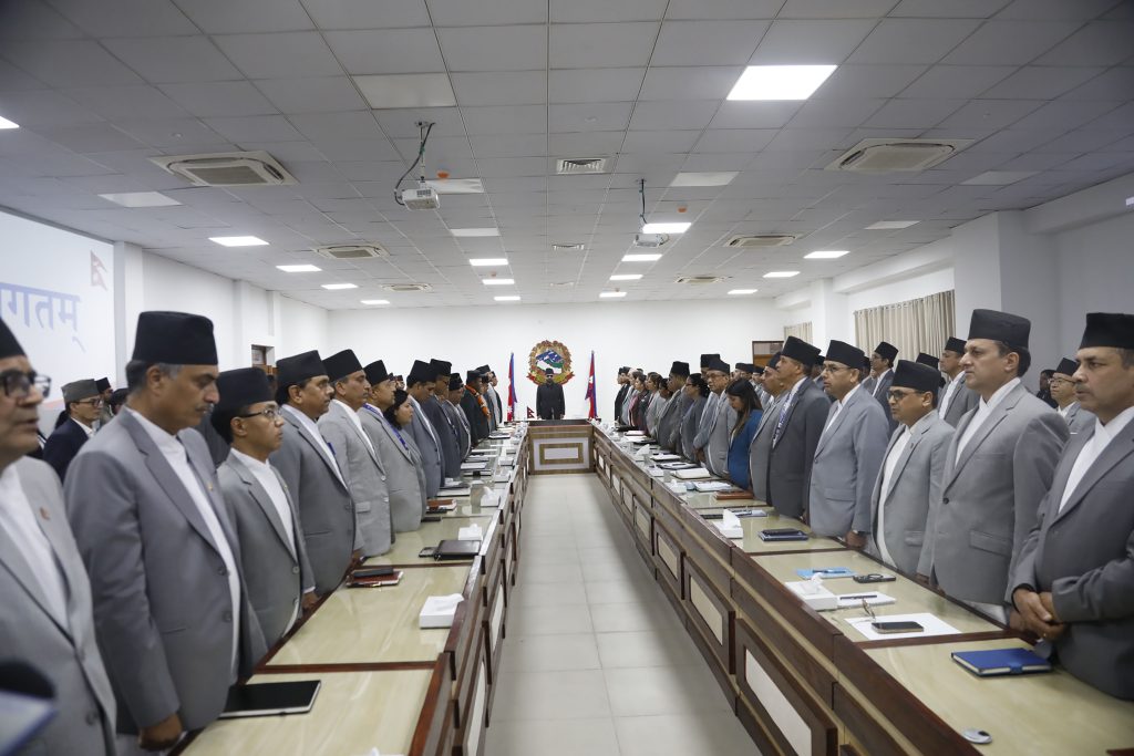 प्रधानमन्त्री शाहद्वारा पदभारलगत्तै मन्त्री र सचिवहरुलाई निर्देशन