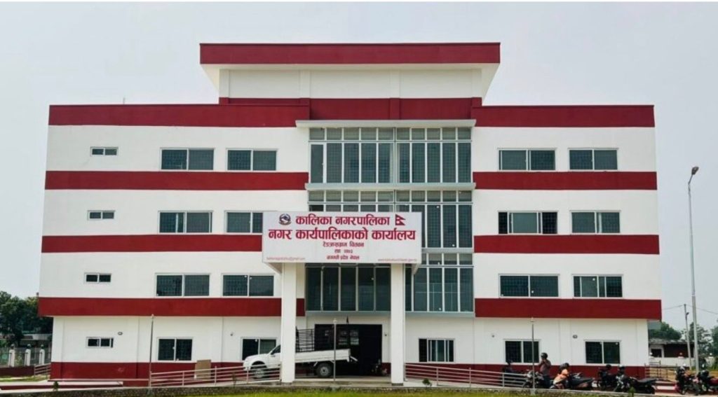 चारपटक म्याथ थपेर बल्ल कालिकाको प्रशासकीय भवन सम्पन्न : निर्माण कम्पनीलाई रु एक करोड १६ लाख जरिवाना