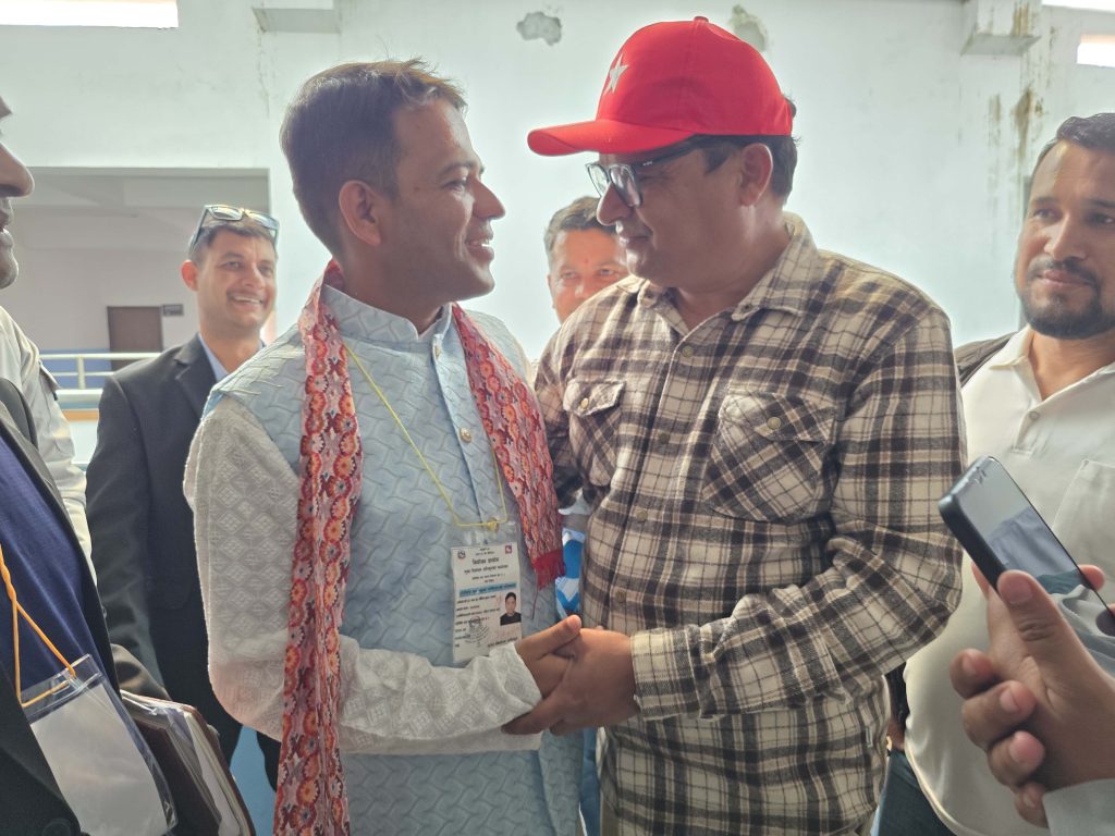 शंकर पोखरेललाई २८ हजार बढी मतान्तरले पछि पार्दै आचार्य विजयी
