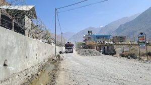 कोरलानाका जोड्ने (कोवाङ–जोमसोम) सडक फेरि अलपत्र
