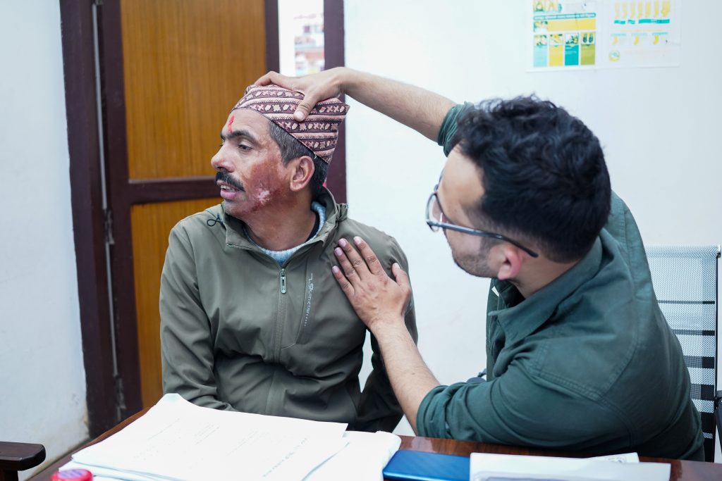 नबिल बैंकको पहल:जलन पीडितलाई निःशुल्क उपचारमार्फत नयाँ जीवन