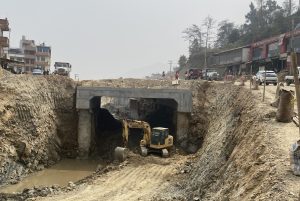 अरनिको राजमार्ग विस्तारः सामग्रीको मूल्यवृद्धिले निर्माण सुस्त