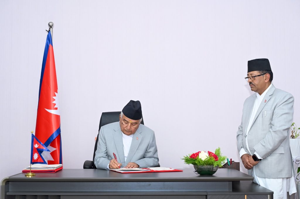 सार्वजनिक खरिदसहित अन्य ५ अध्यादेश शीतल निवासमै ‘होल्ड’
