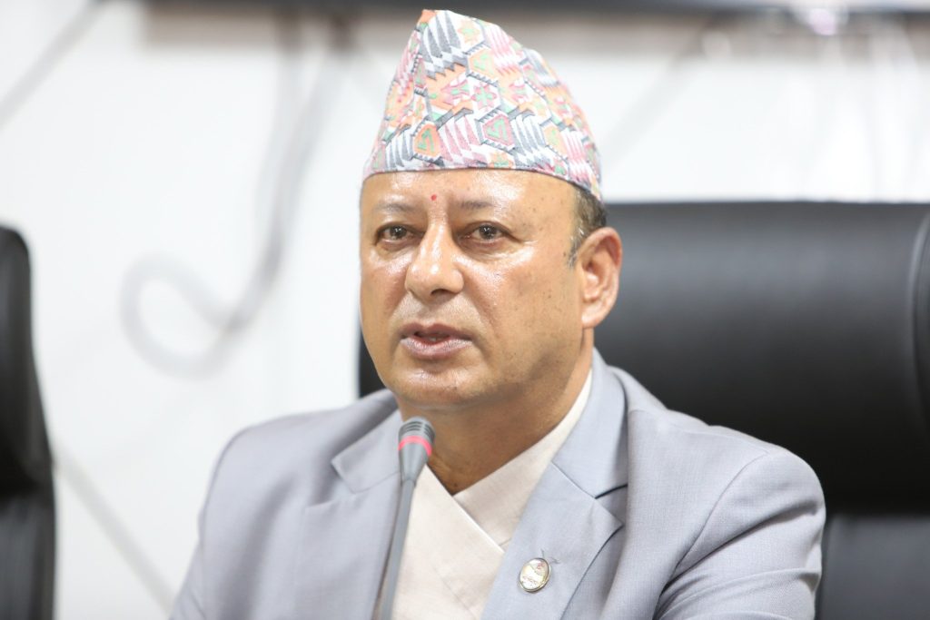पूर्वमन्त्री खड्काको रिटमा सर्वोच्चको आदेशस् लिखित जवाफ पेश गर्न निर्देशन