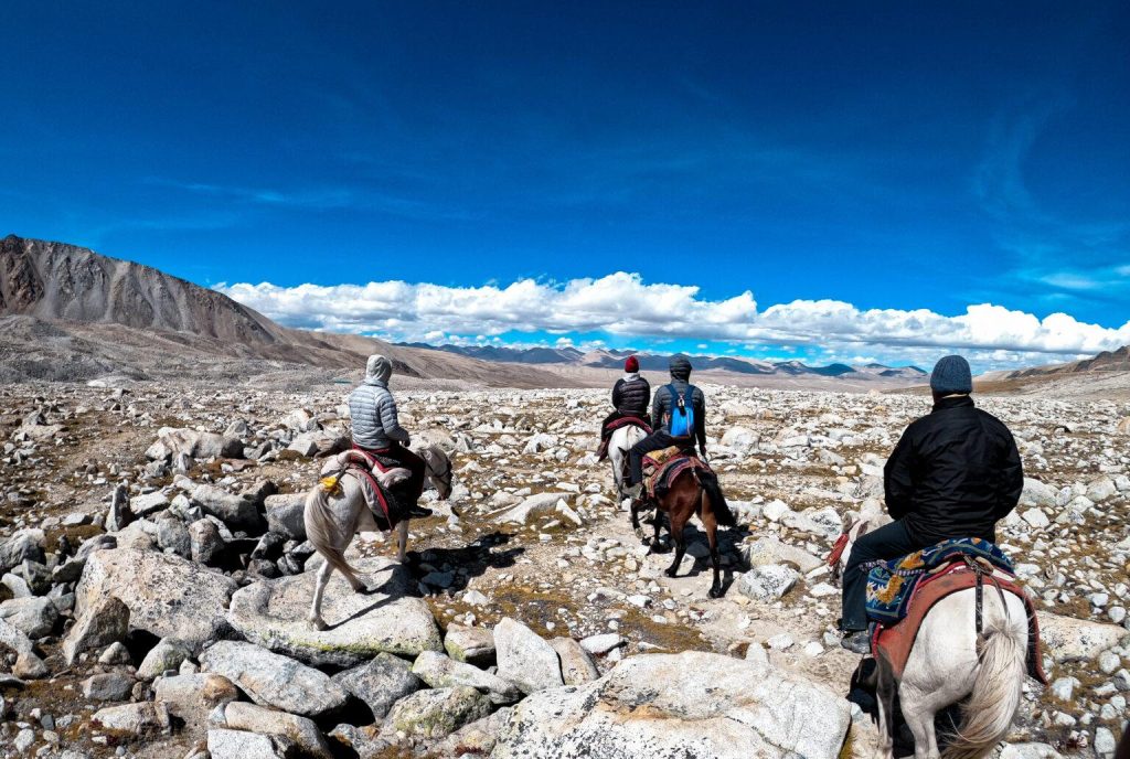 नेपालको लुकेको स्वर्ग कर्णाली: घुम्नैपर्ने स्थान र यात्रा जानकारी