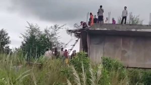 ९ वर्षको प्रतिक्षा : चाँदी नदीको पुल अधुरै, गैंडाटारवासीको पिडा कसले बुझ्ने