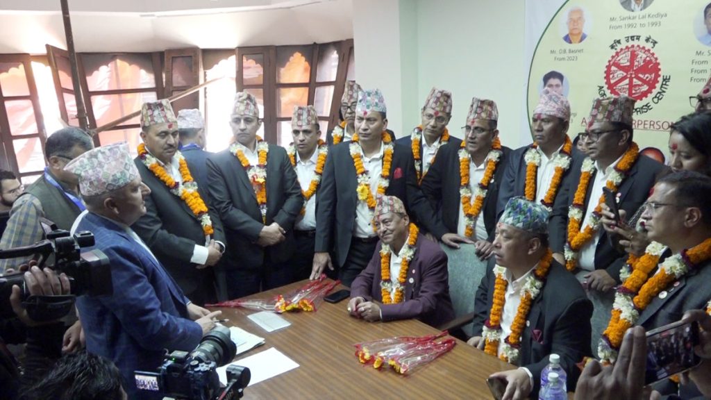 वस्तुगत संघतर्फ घिमिरे समुहको शक्तिशाली प्रवेश, २ दर्जनभन्दा बढी संघको समर्थनसहित उम्मेदवारी दर्ता