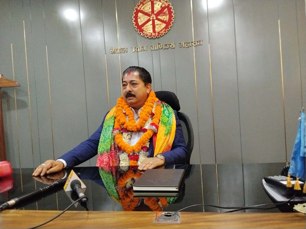 आजबाट अञ्जन श्रेष्ठको हातमा एफएनसिसीआईको कमान्ड, नवनिर्वाचित पदाधिकारीले लिए शपथ (तस्बिरहरु)