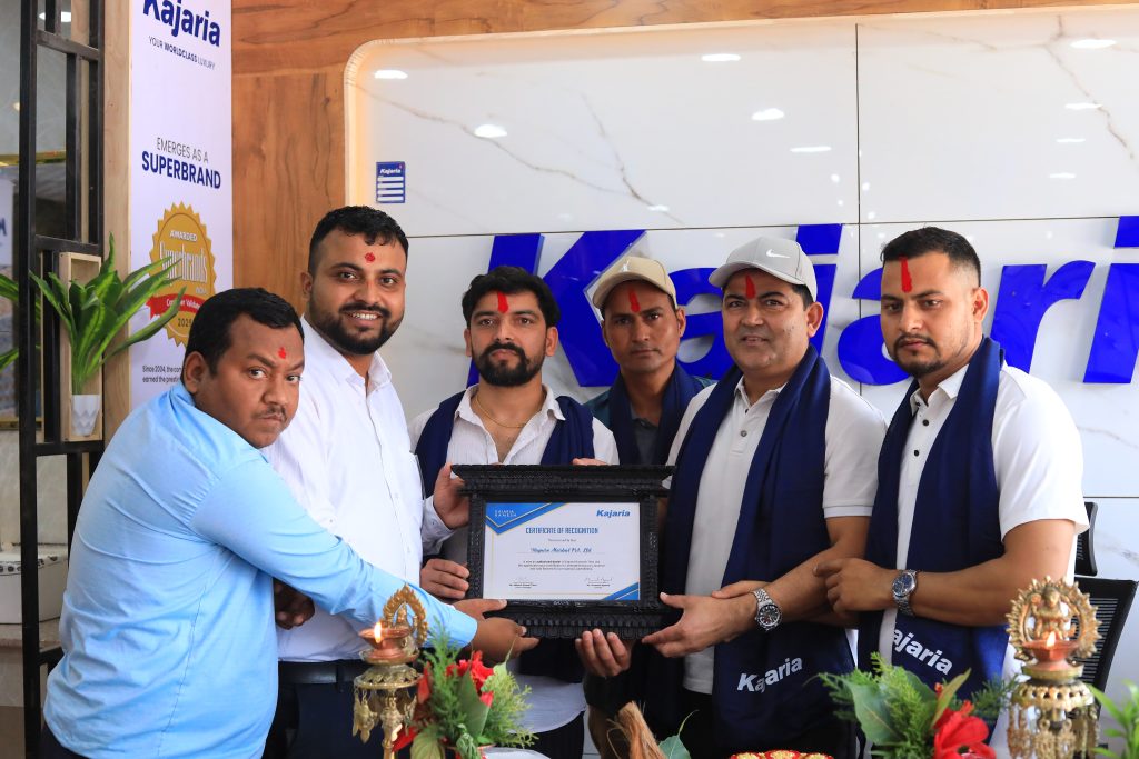 दाङको हापुरेमा कजारियाको नयाँ शोरुम सञ्चालनमा