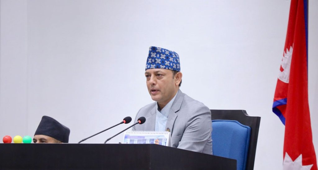 संसद बैठक १५ मिनेटलाई स्थगित