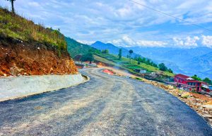 एघार वर्षपछि ग्रामीण सडक कालोपत्र
