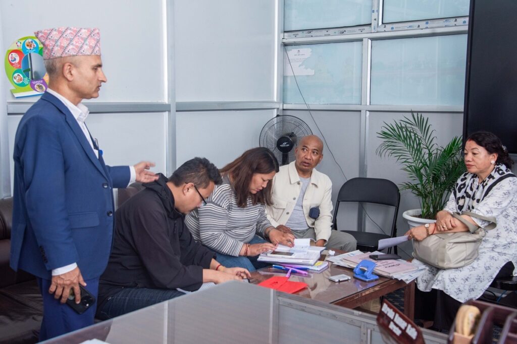 बुद्ध दर्शन सहकारीद्वारा ३४ जना बचतकर्ताको रकम फिर्ता