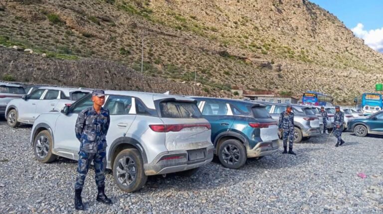 सरकारले दुई सातापछि छाड्यो नियन्त्रणमा राखेको ७७५ बीवाइडीका सवारी, छानबिन समितिले भेटेन भन्सार प्रक्रियामा कैफियत
