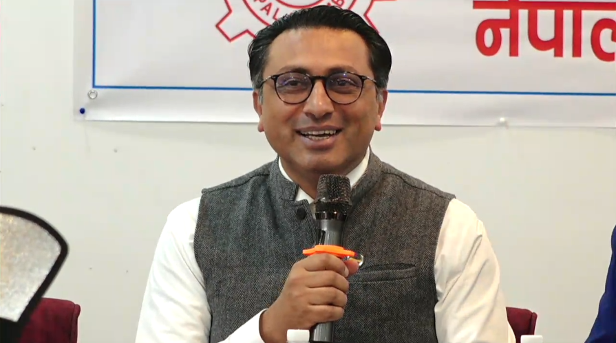 व्यवसायीले लबिङ होइन, कर तिर्नुस् ढुक्कले व्यवसाय गर्नुस् : अर्थमन्त्री