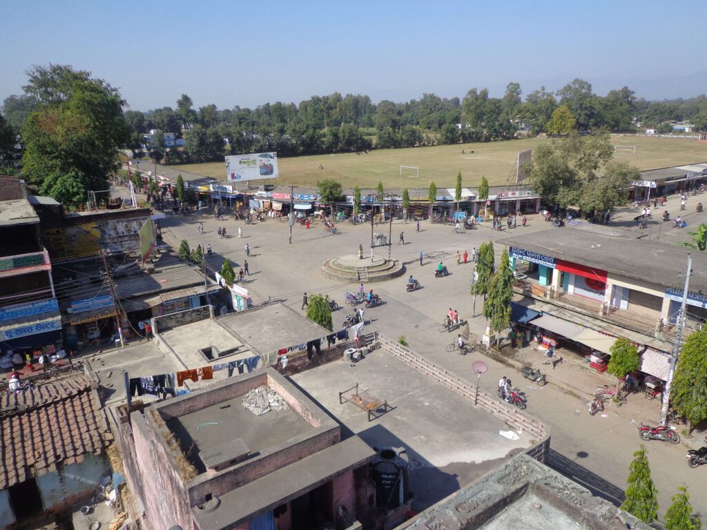 महेन्द्र राजमार्गको अतिक्रमित जग्गा १५ दिनभित्र खाली गर्न निर्देशन
