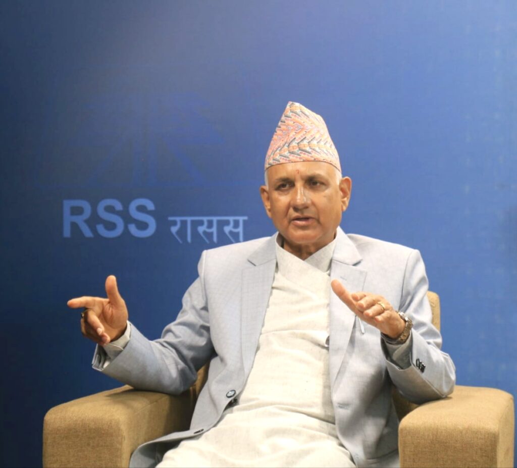 २० पटकसम्म लोकसेवामा अल्झिरहेर दुःख नपाउनूस्, बेलैमा रोजगारीको खोजी गर्नुपर्छ : अध्यक्ष रेग्मी