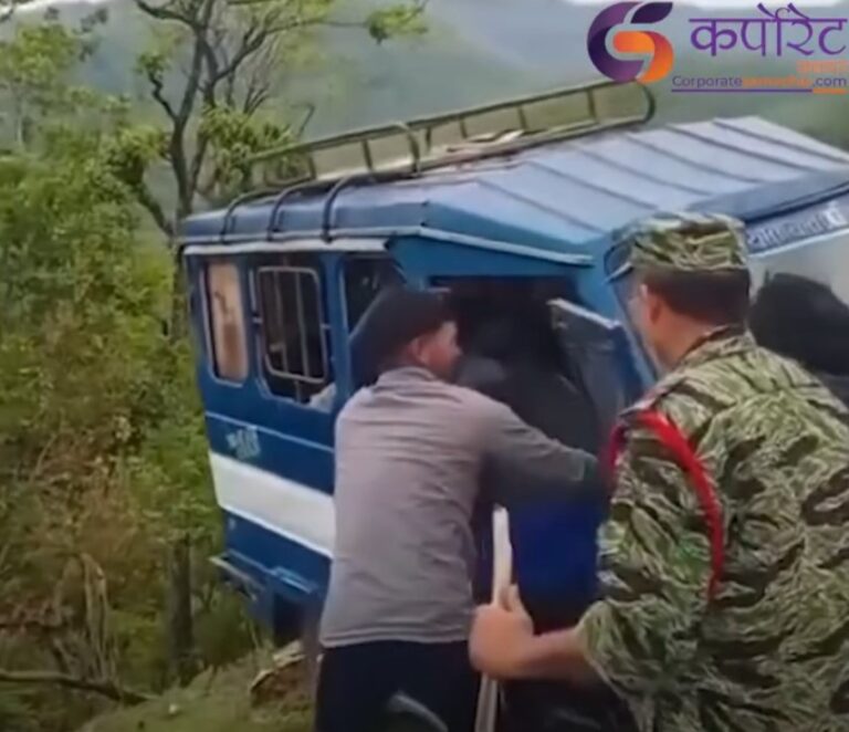 भाइरल टेम्पोबारे प्रशासनको तर्क – बिग्रिएको टेम्पो कर्मचारीले धकेलेर खसालेका होइनन्