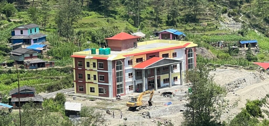 पूर्वाधार निर्माणमा धवलागिरिको फड्को