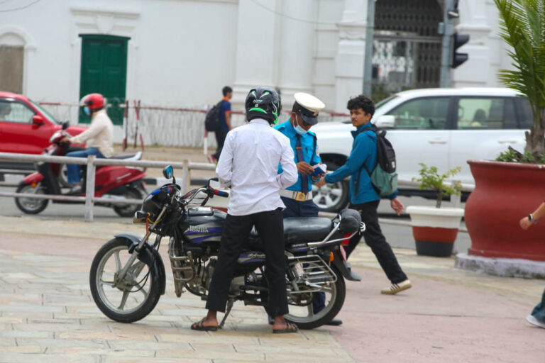 २४ घण्टामा ट्राफिक कारबाहीबाट १८ लाखबढी राजस्व सङ्कलन