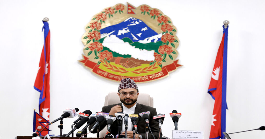 सरकारका एक सय दिनका उपलब्धि सार्वजनिक, मन्त्रालयको संख्या घटाउँदा २० अर्ब बचत हुने अनुमान